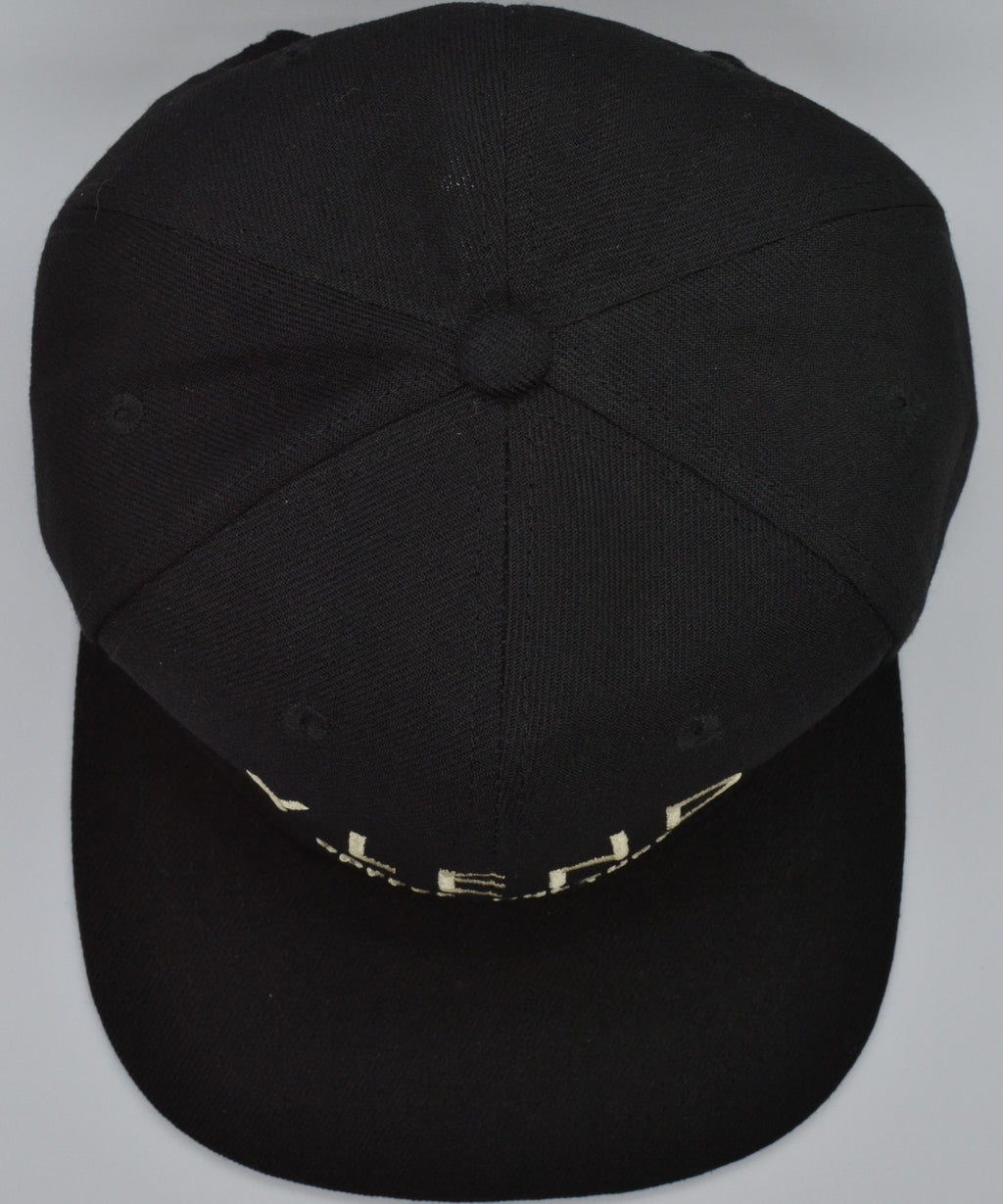GORRA PLANA NEGRA